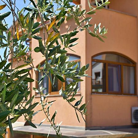Apartments Kanegra Umag Exteriör bild